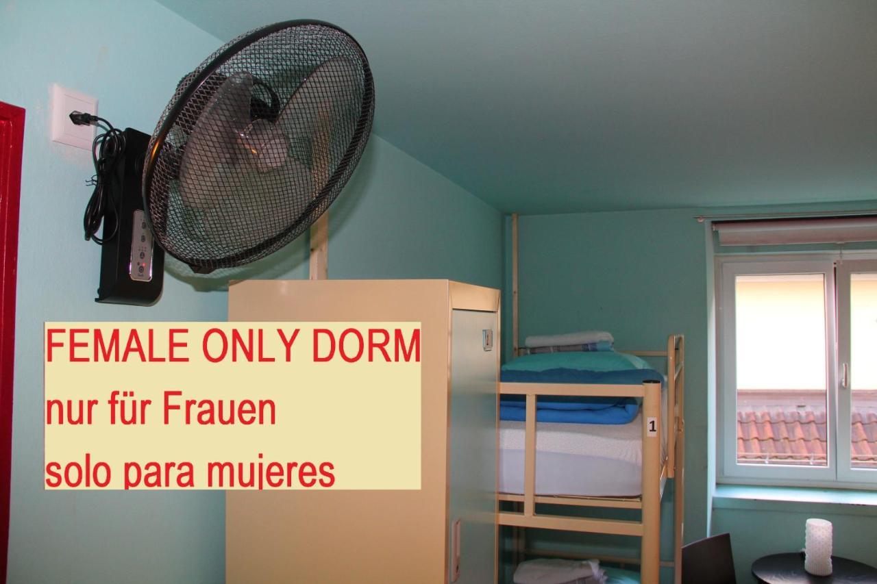 Budget-Bett im Frauenschlafsaal mit 6 Betten